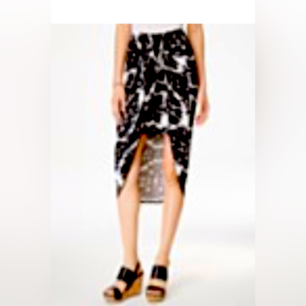 Wrap Front Tulip Skirt Size L